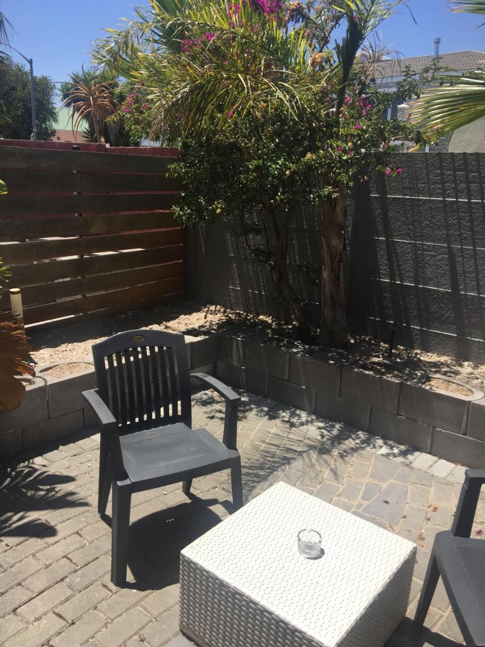 בלוברגסטראנד Capetown 4U Guesthouse מראה חיצוני תמונה